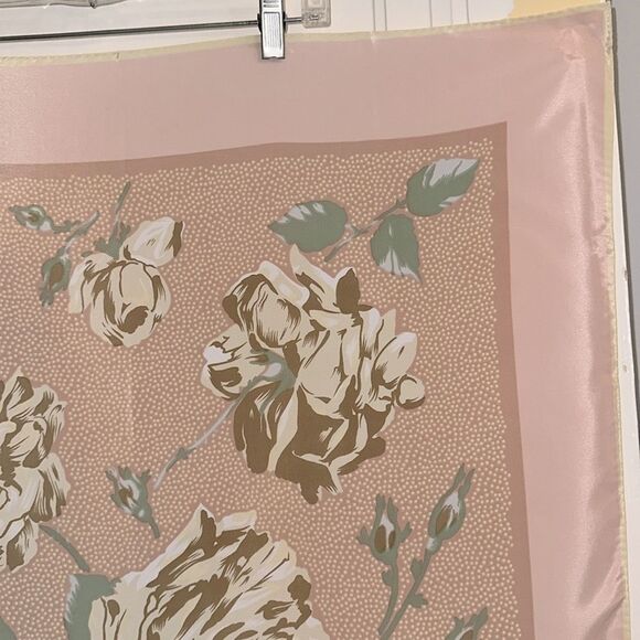 Vtg  70s/80s Basha Very Large Pink, Tan, Cream & Green Floral Polyester Scarf - Picture 3 of 9